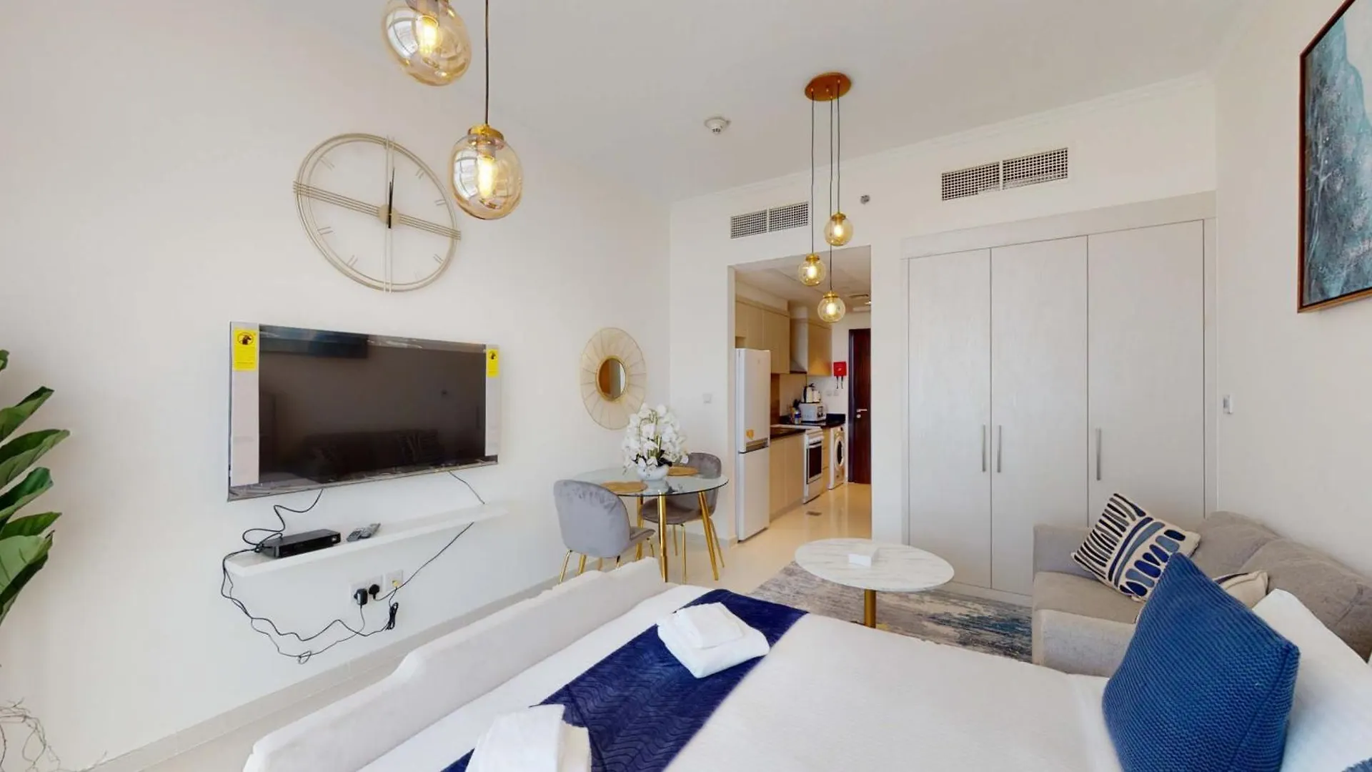 Apartment Pvh - Golf View Studio - Carson C Dubai United Arab Emirates