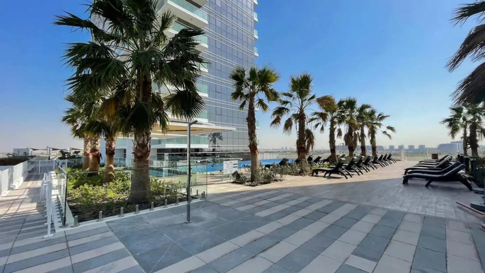 Apartment Pvh - Golf View Studio - Carson C Dubai United Arab Emirates